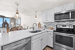 One Seagrove Place 0704 - 3