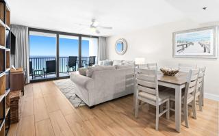 One Seagrove Place 1201 - 3
