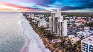 One Seagrove Place 0202 - 9