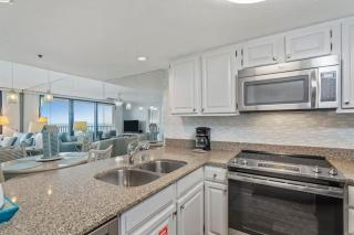 One Seagrove Place 0202 - 1
