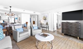One Seagrove Place 0207 - 6