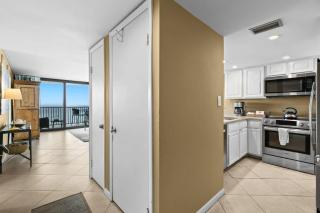 One Seagrove Place 0405 - 2