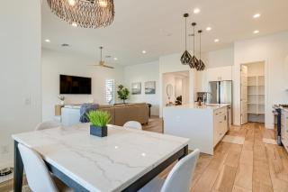 Hot Tub & Community Perks! Sleek Goodyear Retreat - 3