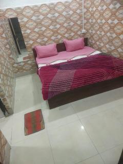 Annu Bhai Sewa Sadan Near Janmbhumi Approx 5Min - 1