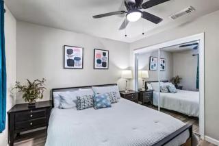 The Tides of Galveston Pet Friendly Walk to Beach - 8