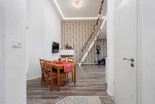 Happy House Downtown Apartment - 1