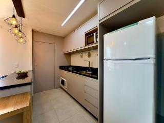 Aptos com 2 Quartos Piscina Churrasqueira Wi-Fi Ar Condicionado Vaga de Garagem a 750m Praia Ideal para Famílias ou Amigos Reserve Agora - 4