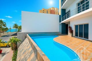 Promo-1BR-Pool-Beachfront-OXXO-Views-Sleeps 4 - 9