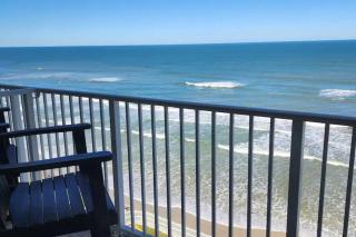 Daytona Beach Vibes—Top-Floor Oceanfront Getaway - 7