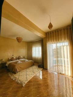 Catamaran Surf House - 3