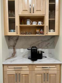 SixPine - New 2Br Suite - 8