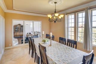 Private Grounds with Mtn Views Luxury Topanga Villa - 2