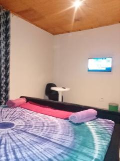 Cutting Edge Guest House - 9