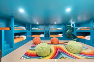 Heated Pool Pickleball Mini Putt Gym Sleeps 24 - 3