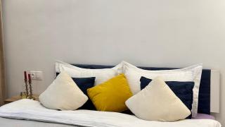 Warm Beige Apartment - 6