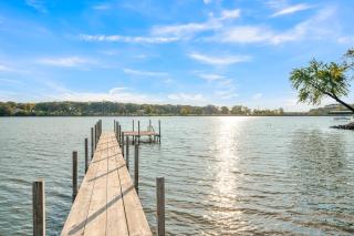 The Foxhole on East Lake Okoboji - 4