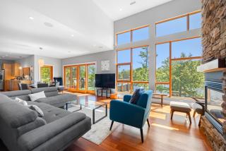 Serene modern Lakehouse on Golf Course - 4