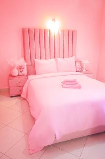 Charming 3 bedroom with pool in the building - 6