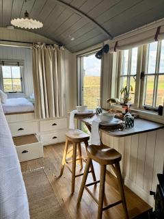 The Hut at Claston - 5