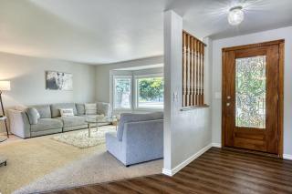 Tranquility Base - Family Fun Modern Farm House - 9