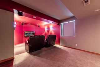 Big Family Getaway- Theater Room- BBQ- Play Room- Fire Pit - 5