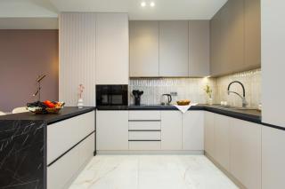 hotelise I Skyline Apartment - 9