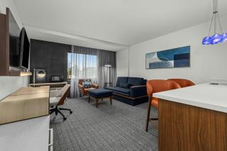 Courtyard by Marriott Oxford - 2