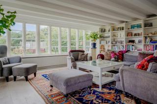 Charming Houses In Scenic Surroundings - 9