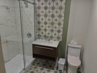 Linden Leaf Gasthaus Inn - 2