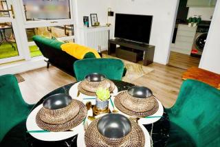 Peckham City Vibes 2BR with Wi-fi and Balcony - 7