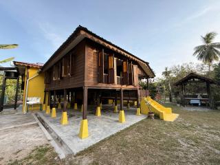 Laman Warisan Opah Homestay - 1