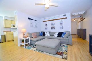 Aronimink 1B condo - 3