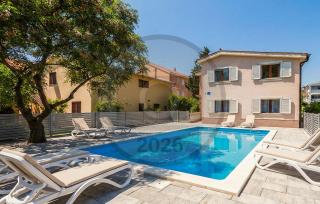 Four-Bedroom Holiday Home In Privlaka - 0