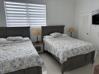 C16P Oceanfront Penthouse in Hollywood FL - 1