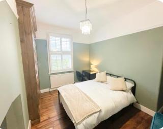 Wimbledon Area Apartment - 7