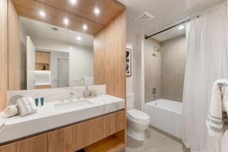 Crosby Miami WTC Studio Sleek #2506 - 6