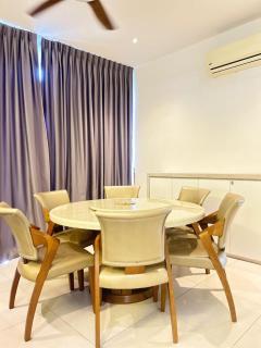 Jeff and Ricky Homestay 151 Gala Residence - 3