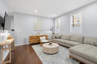 Spacious 3BR 2BA Apt with Private Parking Walk to PATH - 0