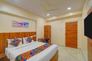 FabHotel S Continental - 5