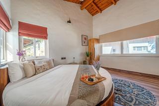 Casa Gaula By ELIVAAS Spanish Theme 4-BHK Cottage with Lawn and Outdoor Sit-Out 20 mins away from Bhimtal Lake - 7