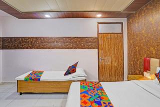 FabHotel KG Palace - 3