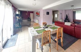 3 Bedroom Cozy Home In Roquetoire - 7