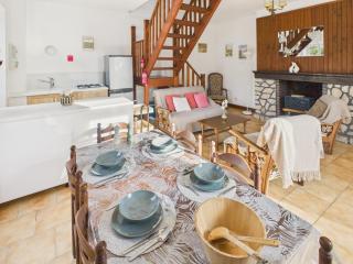 Gîte mitoyen pour 4 avec piscine commune - 5