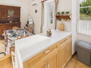 Gîte mitoyen pour 4 avec piscine commune - 2