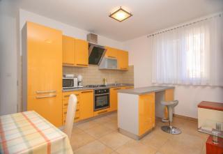 Very nice 4 persons apartment with AC, WiFi, 879 - 8