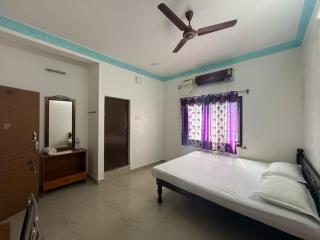 Parsha Ocean Breeze Inn - 7