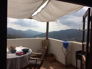 Beautifully renovated village house with spectacular views - 9