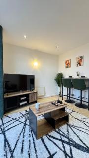 Stylish & Comfortable 2-Bedroom Flat in Bessacarr, Doncaster - 1