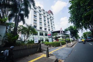 Arion Suites Hotel Kemang - 3