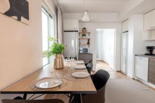 2ndhomes 2BR apartment with sauna and stunning balcony - 3